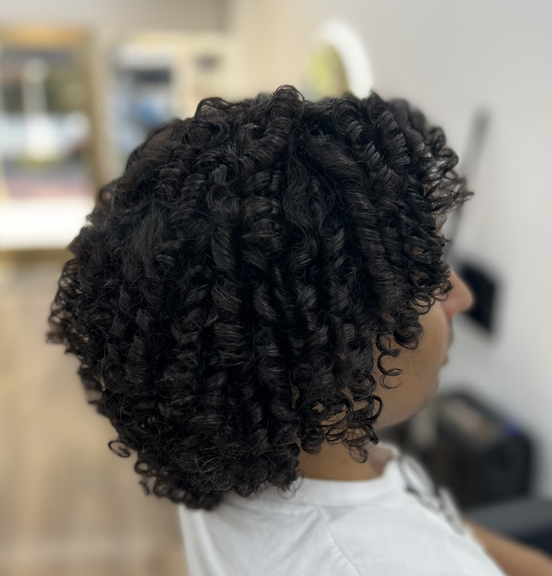 Voor en na Curly Cut bij Maestro krullenkapper Utrecht